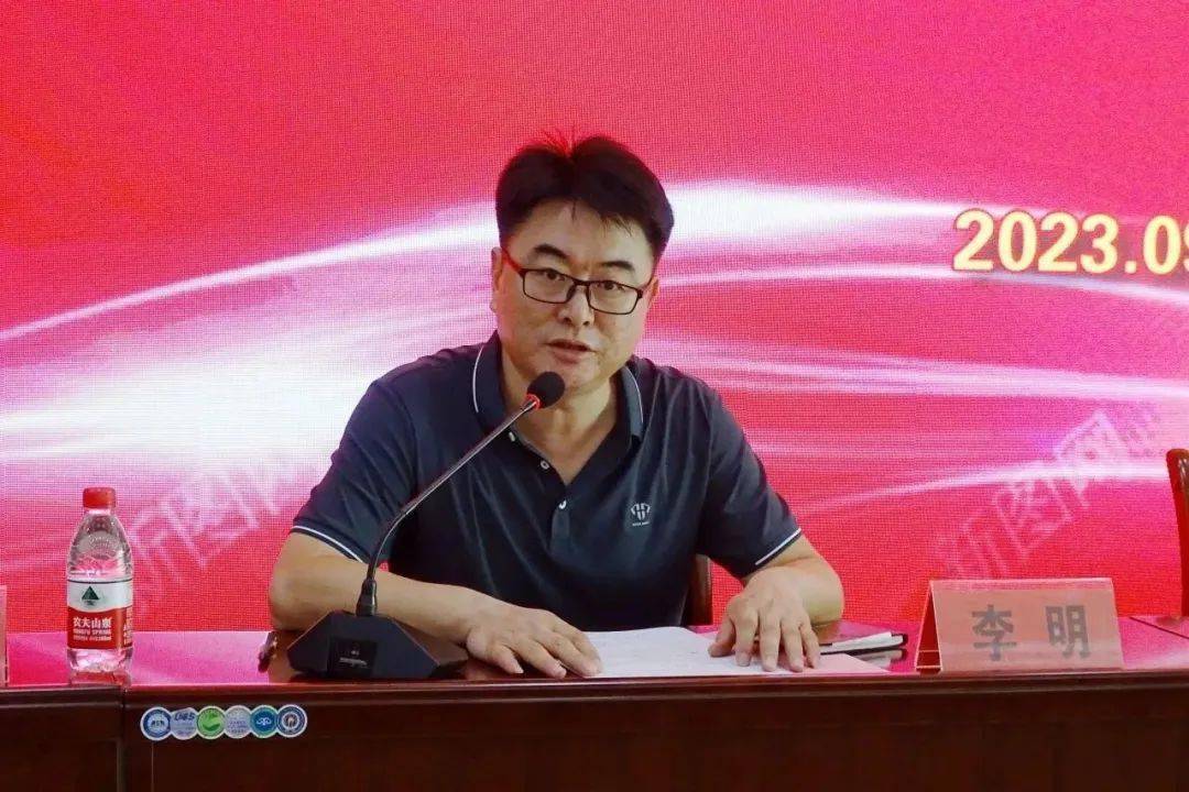 李明，随州市地理教育领航者，引领地理教育走向辉煌