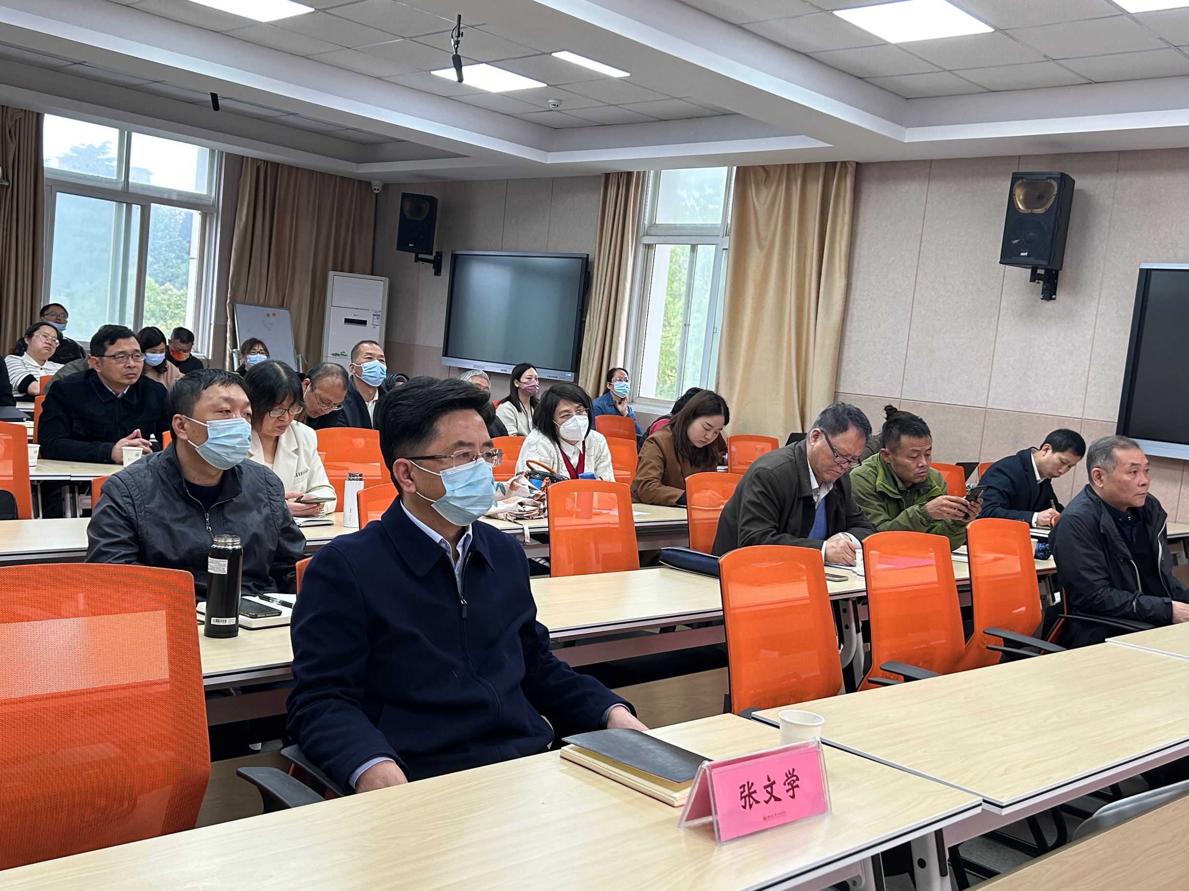 教育部教育督导局负责人解读普通高校本科教育教学审核评估实施方案（2021-2025年）