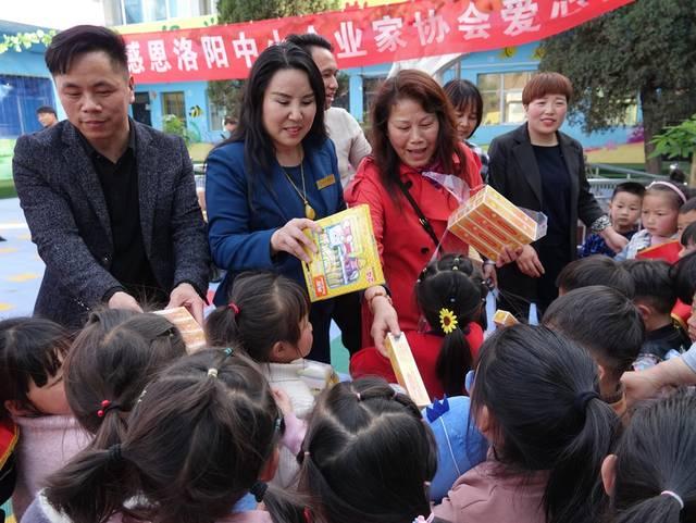 教育协会，领航教育变革，共建未来桥梁