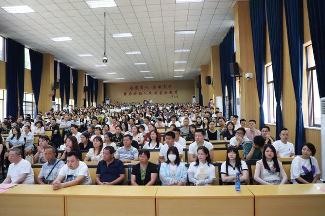常德市家庭教育协会，引领家庭教育新风尚