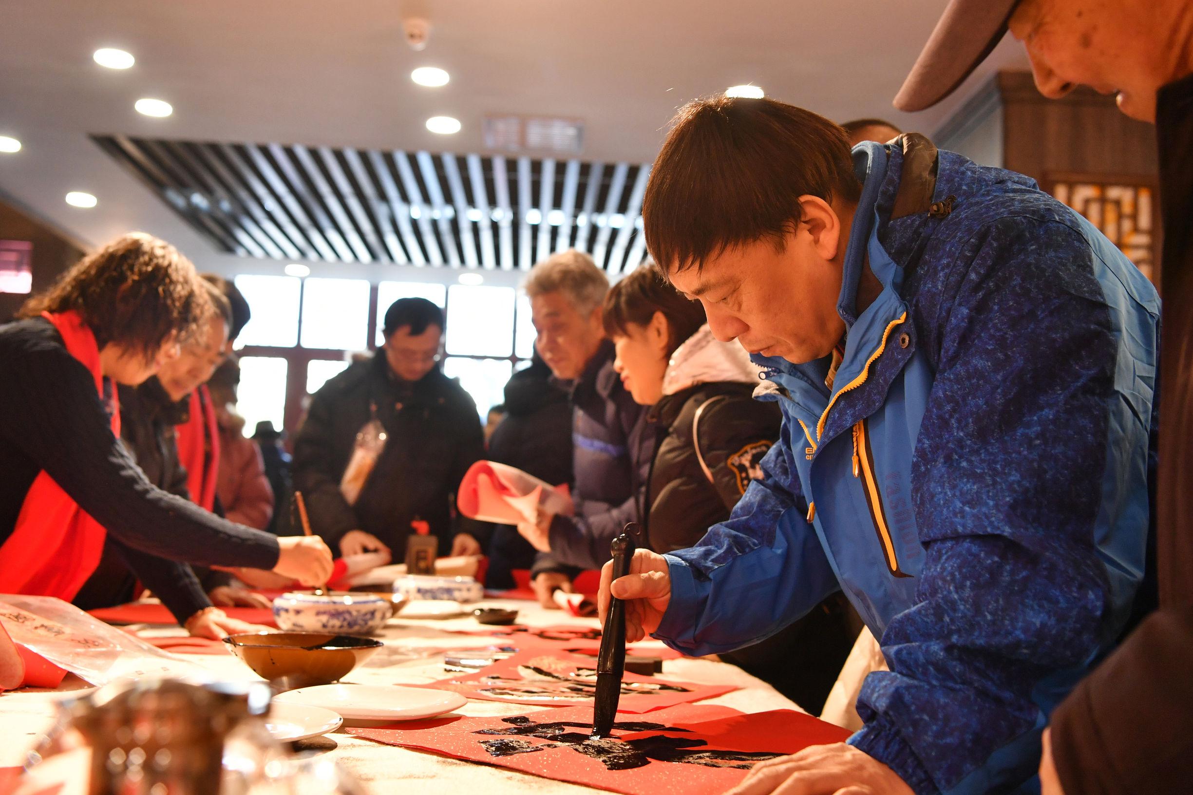 退休教育工作者协会，传承智慧，助力社区发展