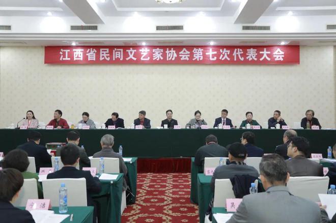 江西艺术教育协会主席，引领艺术教育的杰出领航者