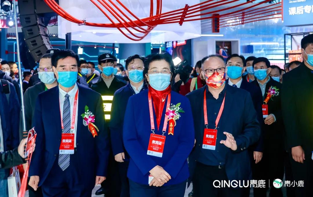 王富教育装备协会，年纪背后的教育力量与装备使命
