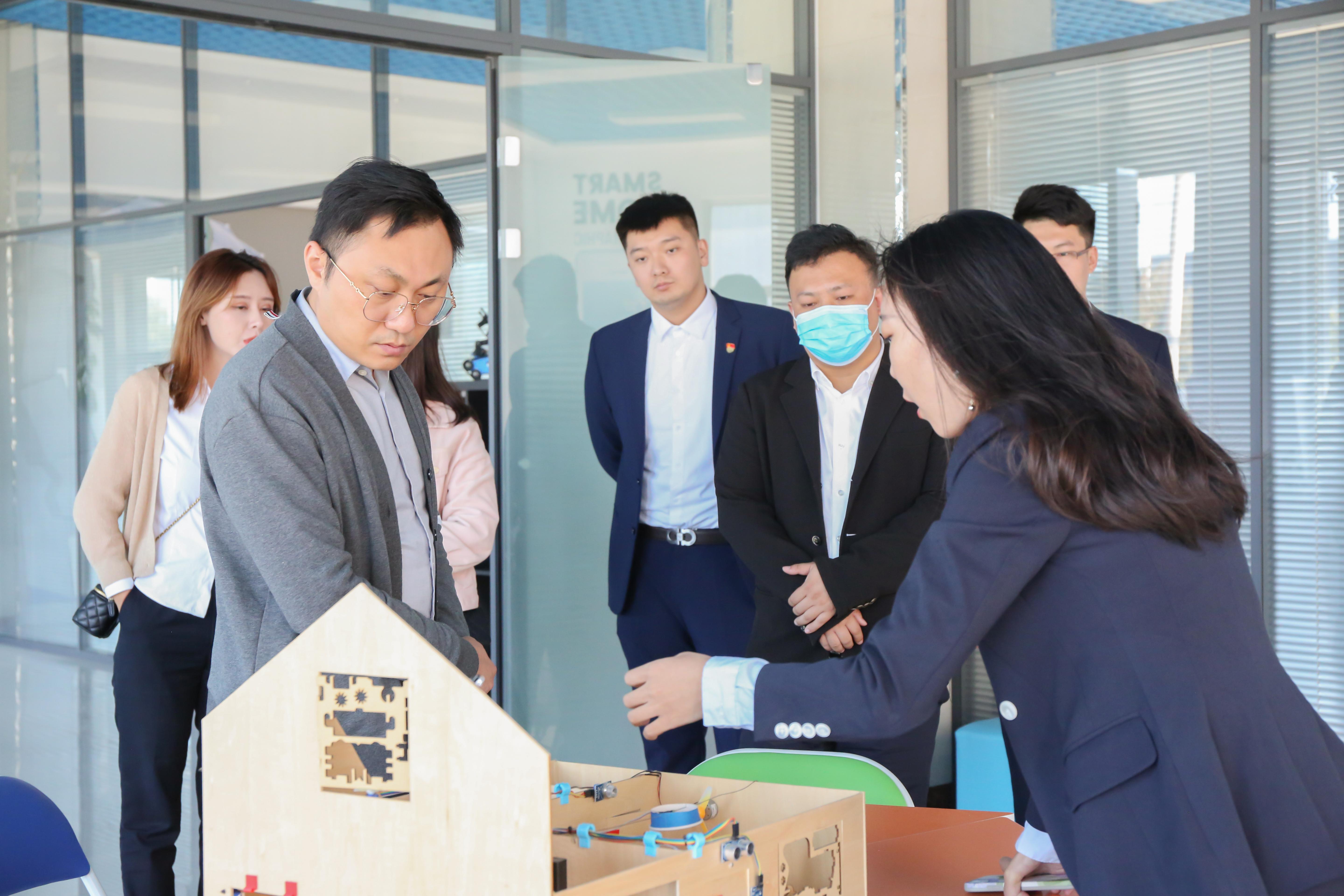 科技教育协会会员，引领科技教育创新与发展