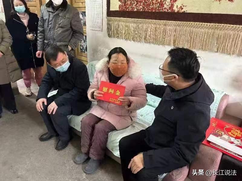 宜昌国防教育协会副会长，引领城市走向国防教育新纪元