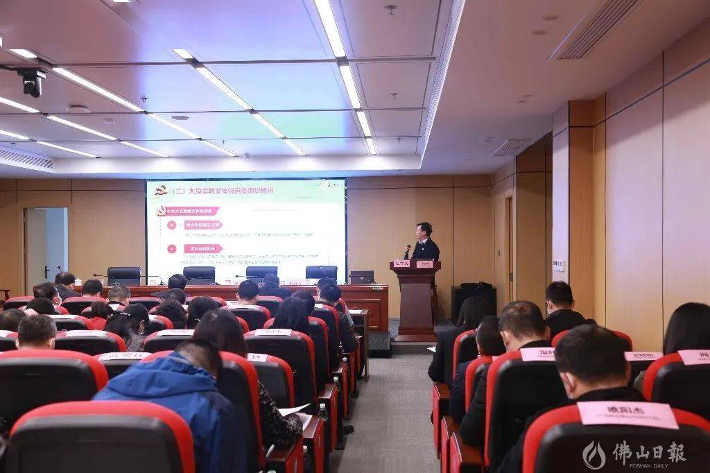 市北区民办教育协会书记，引领民办教育走向新的高度