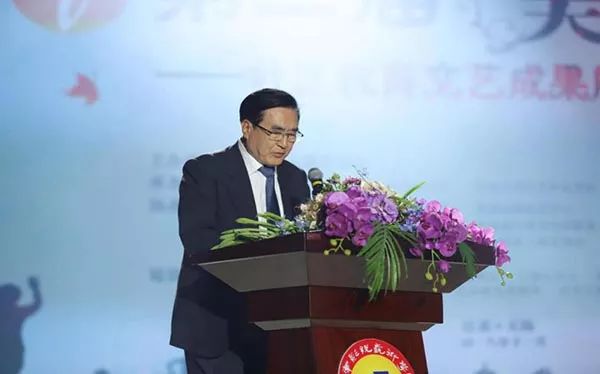 全国成人教育协会副会长引领未来教育辉煌之路
