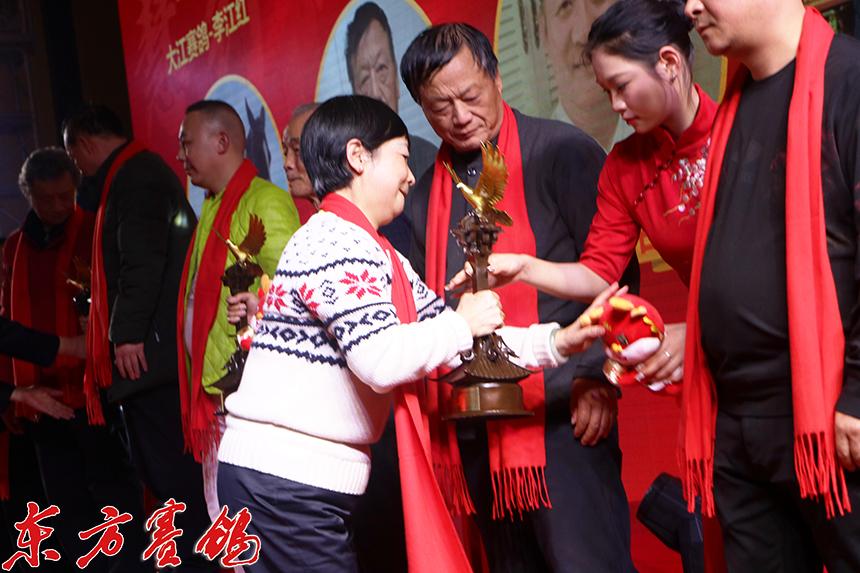 新余教育培训协会会长，行业杰出领袖，引领发展潮流