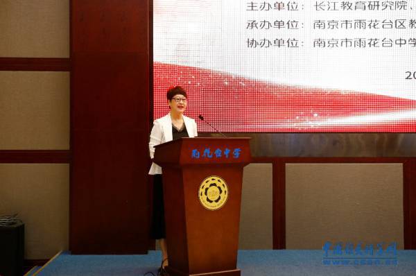 雨花台教育协会会长，引领教育革新，铸就明日辉煌