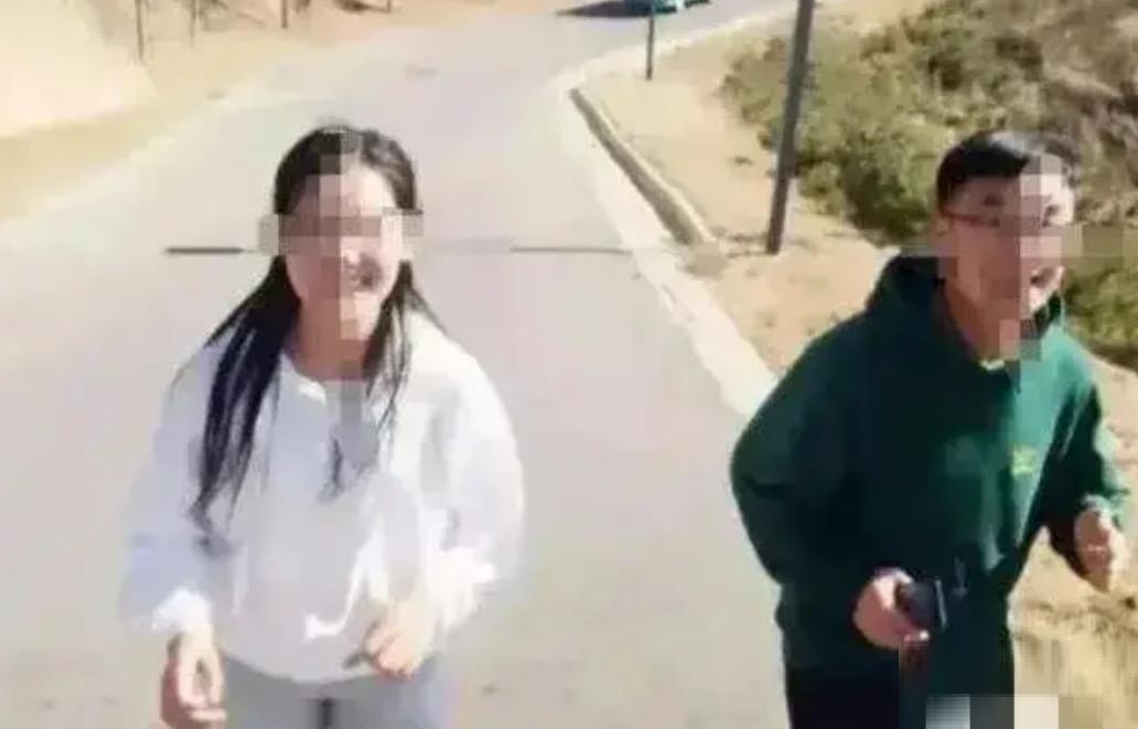教育部关于加强新时代中小学体育教师队伍建设若干举措的通知——教师工作司负责人答记者问