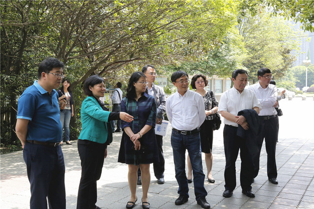 中央社会工作部、教育部、司法部有关负责人就关于加强高校法律援助志愿服务工作的意见答记者问