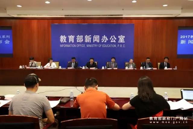 教育部教材局负责人详解中等职业学校三科教材统编工作