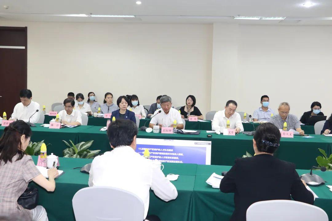 教育部有关司局负责人与海南省人民政府有关部门负责人就境外高等教育机构在海南自由贸易港办学暂行规定答记者问