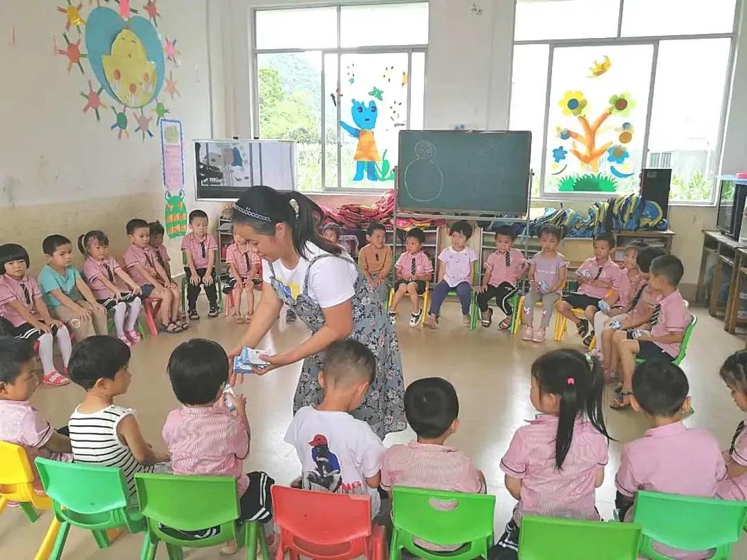 农村义务教育学生营养改善计划实施详解，营养办负责人答记者问