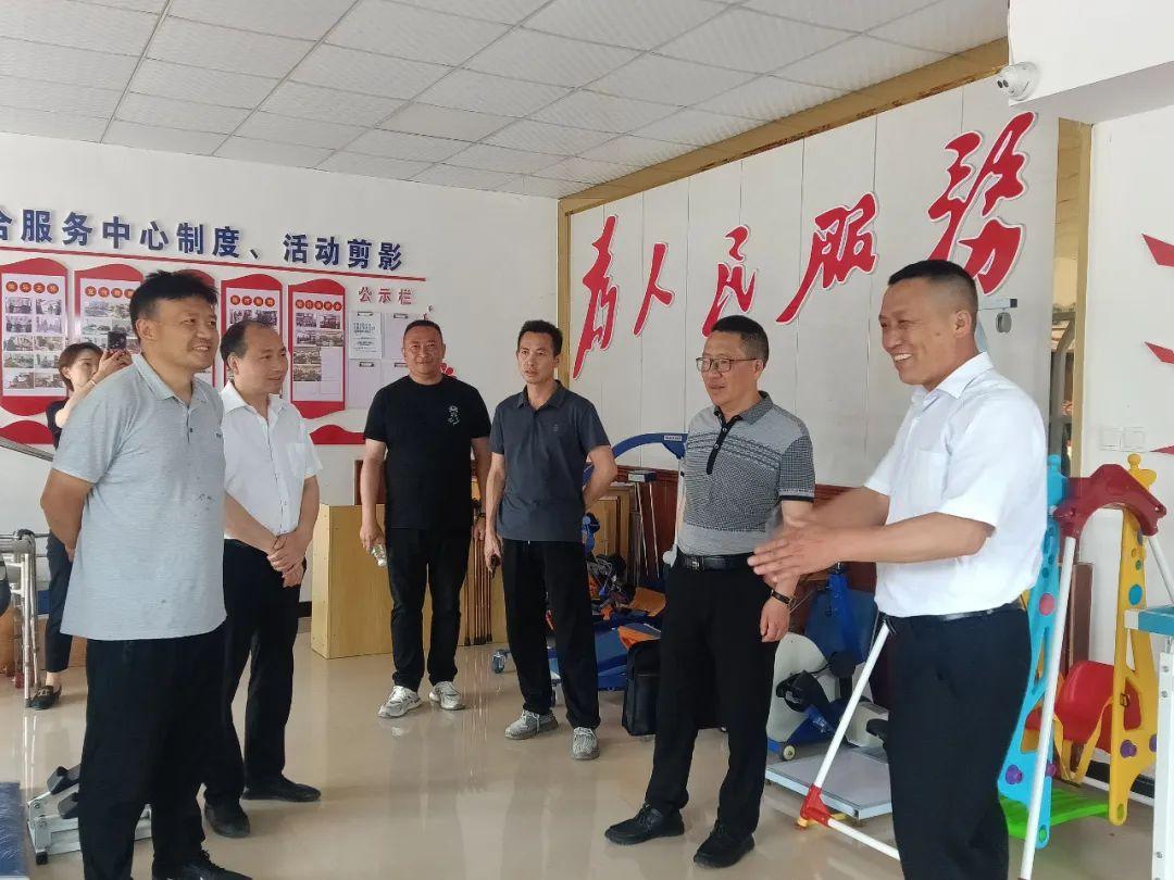 教育部体卫艺司负责人就关于全面加强和改进新时代学校卫生与健康教育工作的意见答记者问