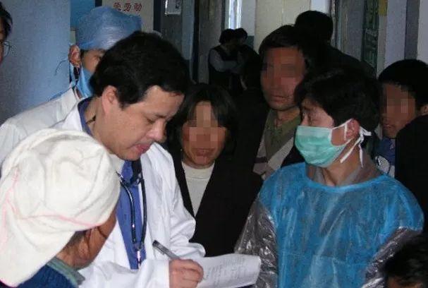 教育部负责人关于高校人才称号的正确认识与规范使用答记者问