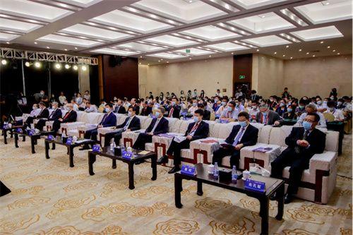 教育部国际合作与交流司负责人就关于规范高等学校接受国际学生有关工作的通知答记者问