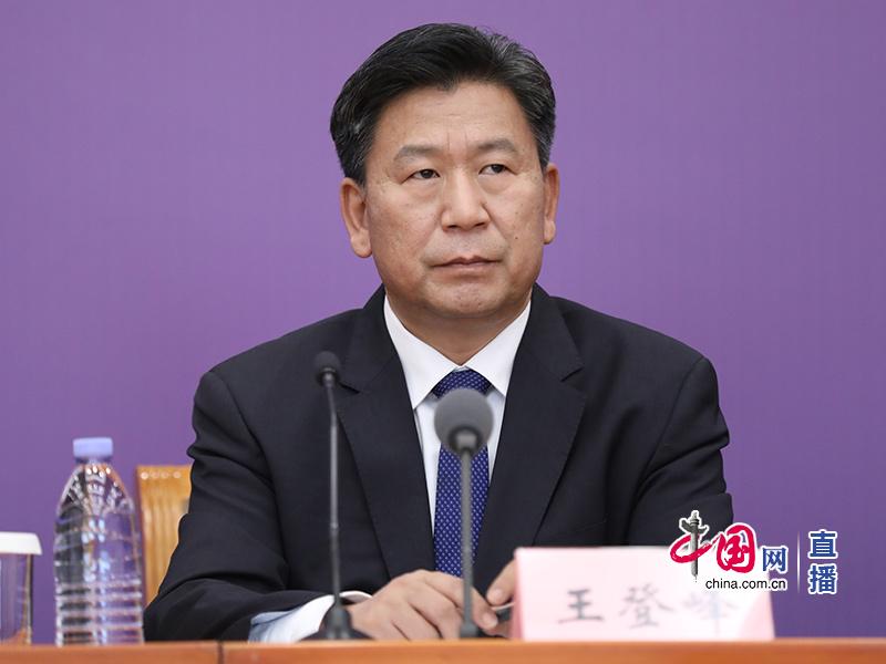 教育部回应，常态化疫情防控下的学校体育工作指导建议答记者问