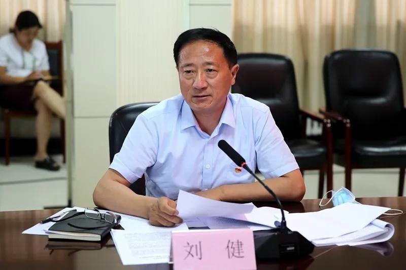 教育部负责人就关于深化新时代学校思想政治理论课改革创新的若干意见答记者问