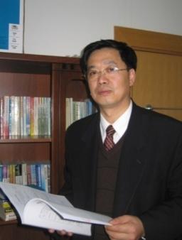 教育部负责人解读高校双一流建设指导意见，推动研究生教育质量提升