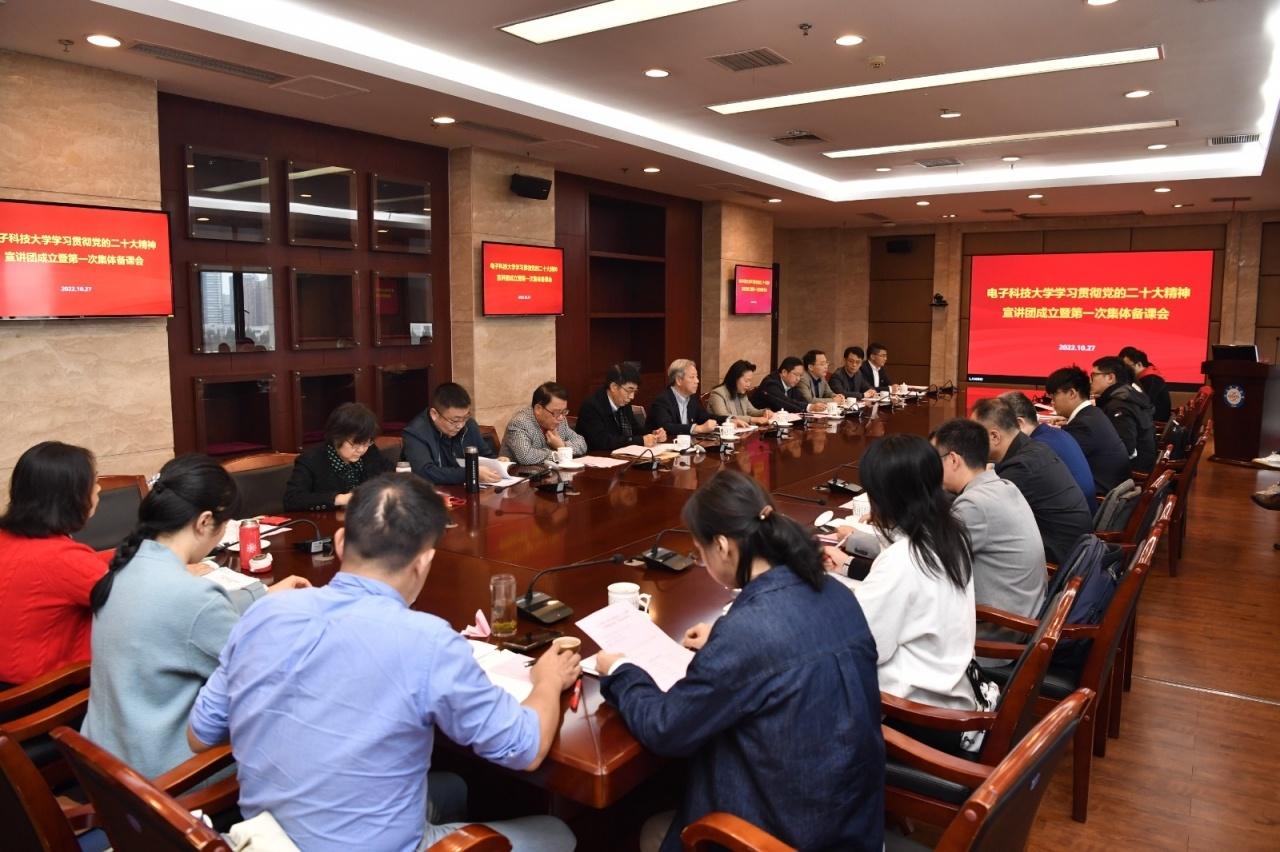 教育部有关部门负责人就普通高等学校辅导员队伍建设规定答记者问