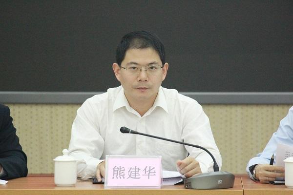 加强中小学劳动教育，深度解读与意见答记者问