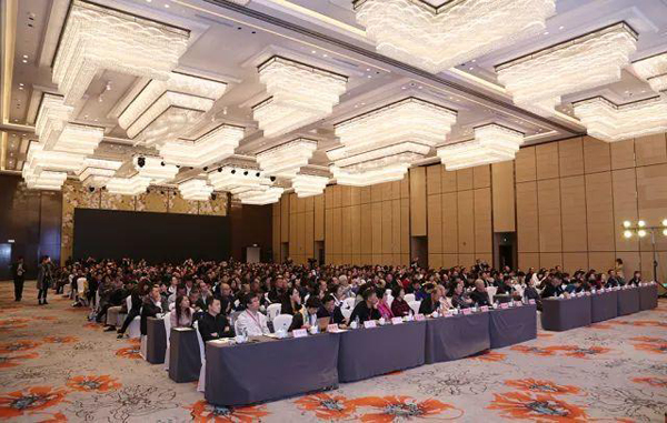 教育部负责人解读全面深化课程改革，落实立德树人任务意见