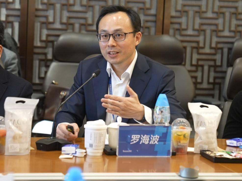 怀进鹏调研高校毕业生就业、人才供需适配及经费监管工作