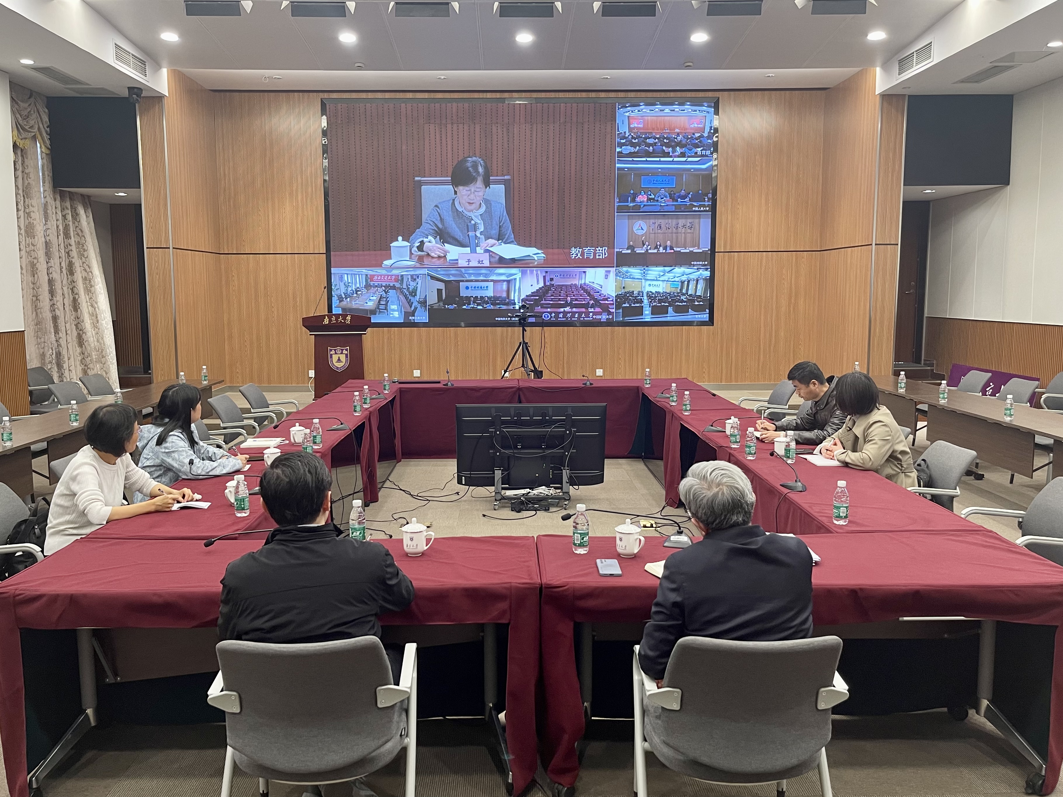 教育部召开直属系统离退休工作通气会，深化服务，共筑和谐未来