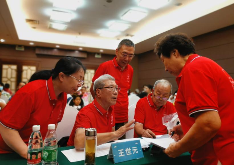 全国第八届中小学生艺术展演活动组委会会议召开，探讨未来艺术教育的方向与机遇