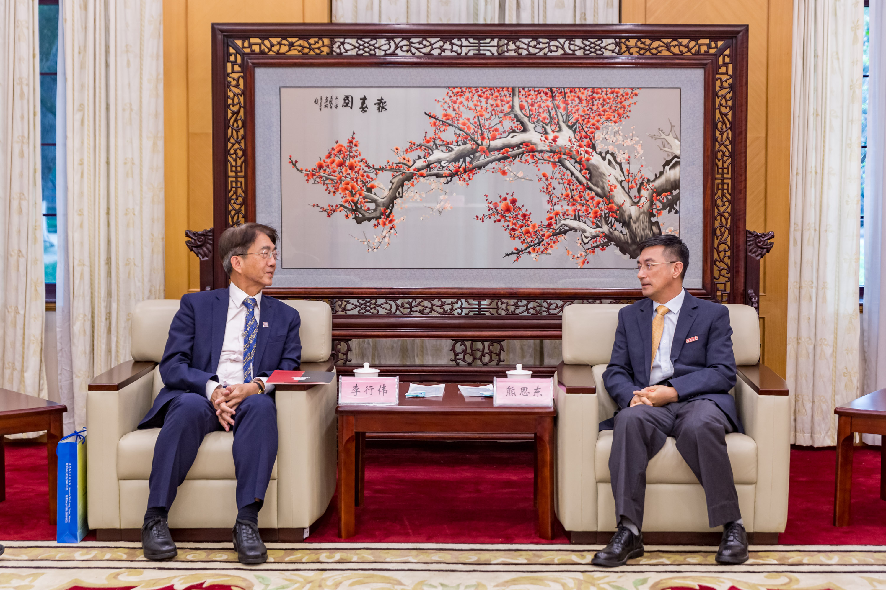 吴岩会见澳门科技大学校监廖泽云及校长李行伟，共谋合作发展，深化两地交流