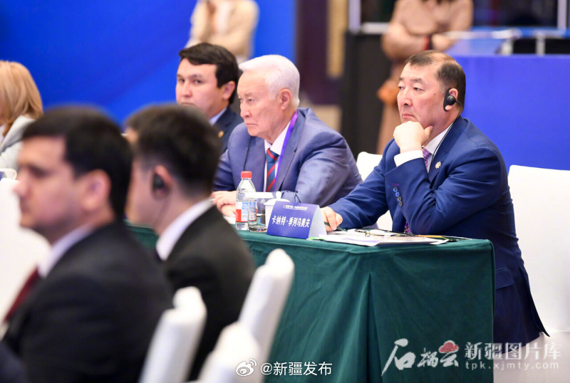 首届中国—中亚教育高官会议召开，共谋教育合作与发展蓝图
