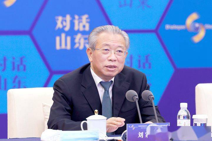 吴岩出席中越高校交流会，深化教育合作，共筑未来之桥