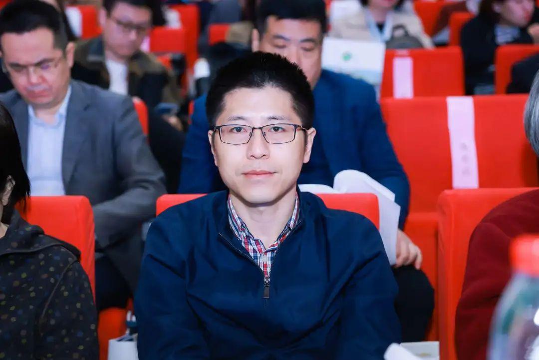教育部部署加强中小学人工智能教育，开启智能时代的新篇章