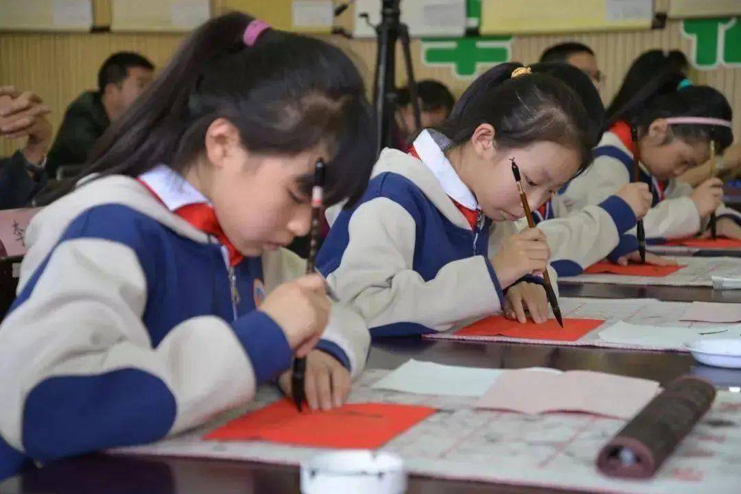 教育部加强中小学规范汉字书写教育的深远影响力与重要性