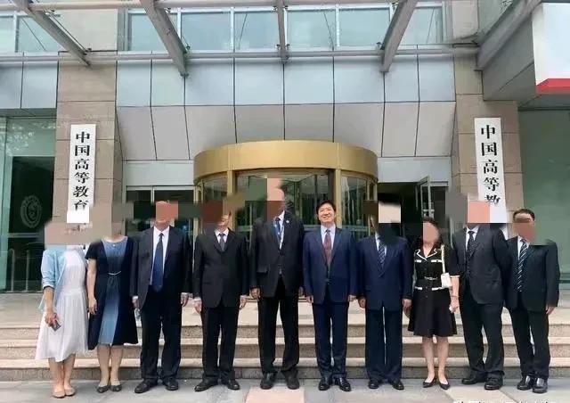 教育部党组召开扩大会议，坚决拥护党中央对杜玉波涉嫌严重违纪违法进行纪律审查和监察调查