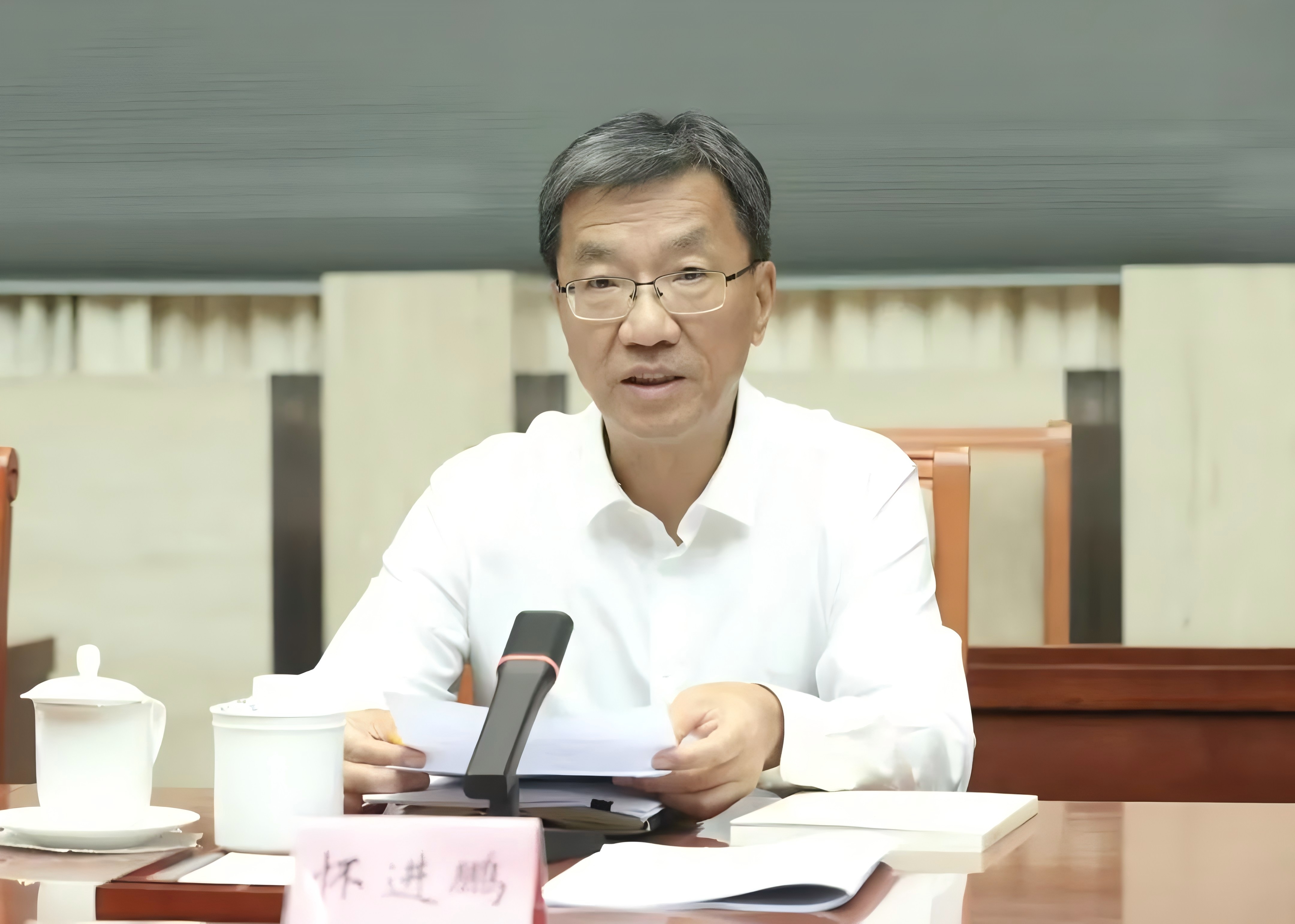 教育部党组理论学习中心组专题