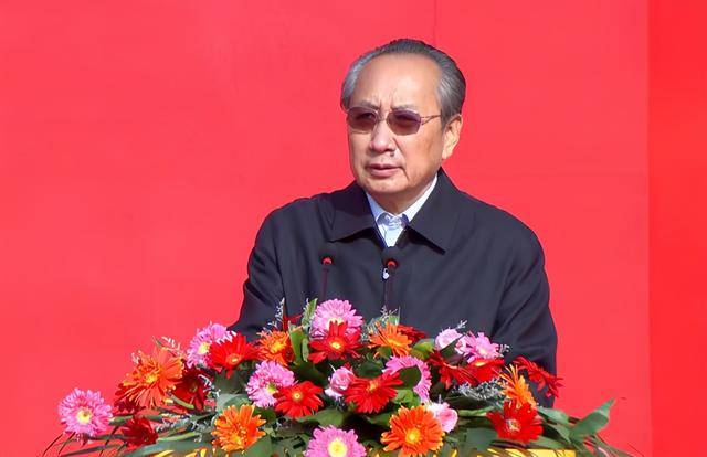 怀进鹏会见瑞士工程院院长贝努瓦·杜比，深化科技合作，共谋创新未来