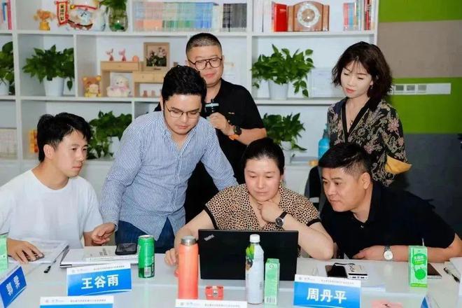 陈杰会见联合国助理秘书长兼联合国训练研究所执行主任尼基尔·塞斯，深化合作，共谋发展