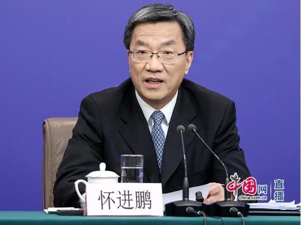 怀进鹏会见白俄罗斯教育部部长伊万涅茨，深化教育合作，共谋发展未来