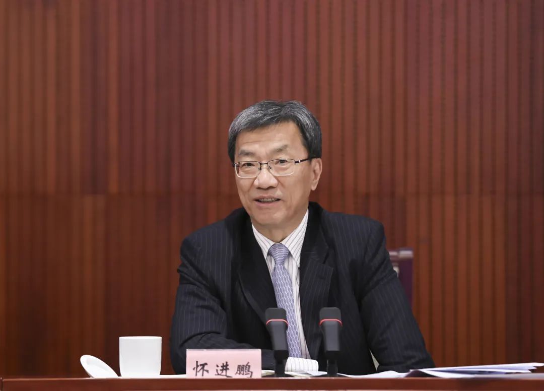 怀进鹏会见香港高校领导研习团一行，深化交流与合作，共谋教育创新与发展