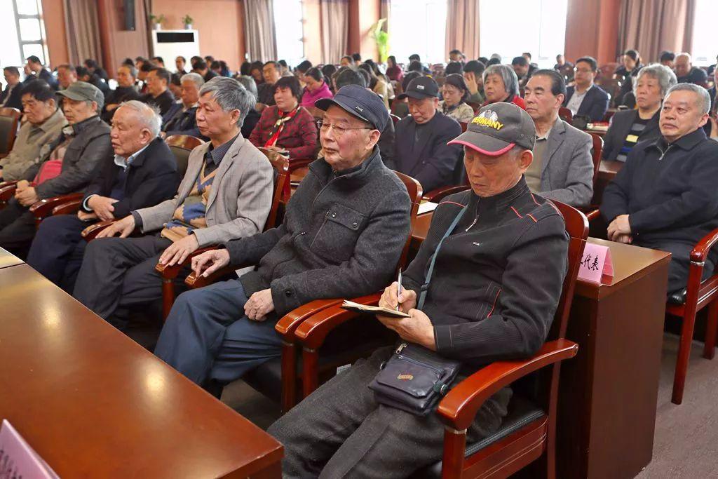 教育部召开直属系统离退休工作通气会，探讨新时代离退休管理的新思路与新挑战