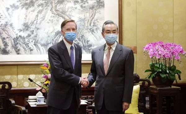 怀进鹏与伯恩斯共商深化中美科技合作大计，推动交流合作再升级