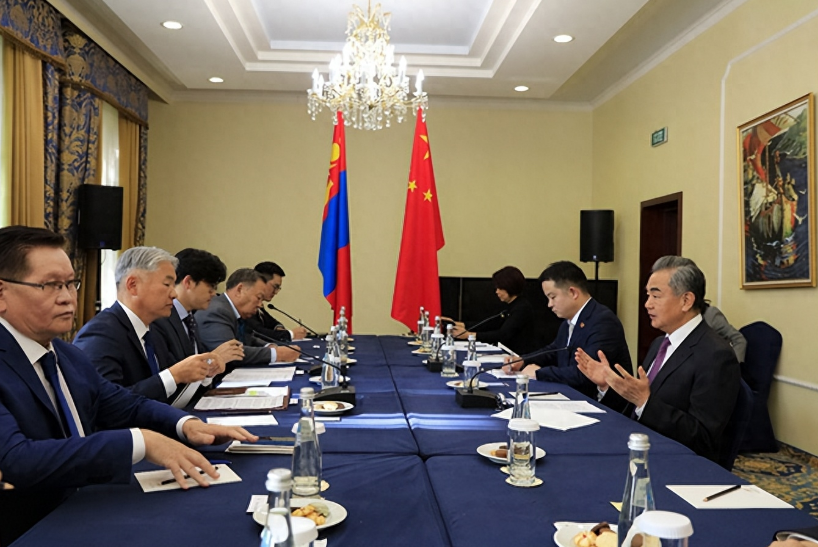 怀进鹏和陈杰会见多国教育部门及联合国教科文组织代表深化教育合作共谋未来发展之路