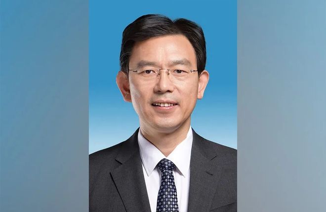 清华大学新任校长李路明开启新篇章，承载新希望