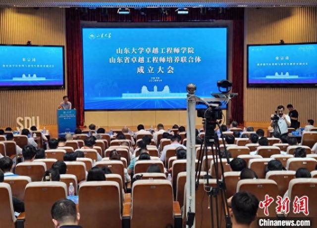 评价改革牵引卓越工程技术人才培养